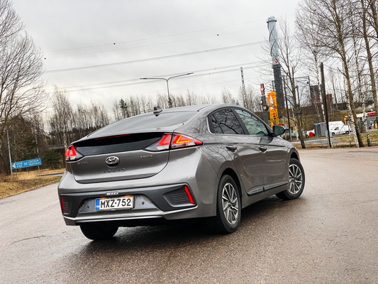 Hyundai Ioniq Electric – Entistä parempi