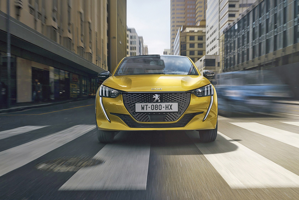 Uusi PEUGEOT 208 on Vuoden Auto 2020