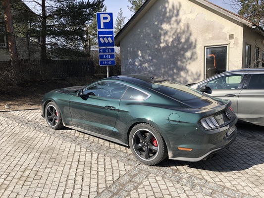 Ford Mustang juhlii syntymäpäiväänsä maailman myydyimpänä urheiluautona