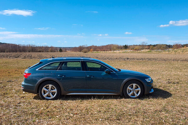 Audi A6 Allroad - iso, mukava ja nelivetoinen