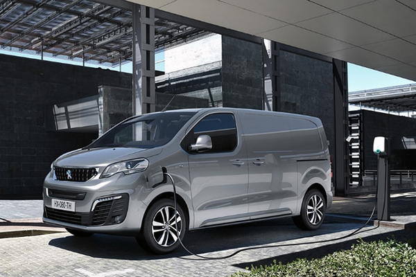 Uuden sukupolven pakettiauto - uusi Peugeot e-Expert