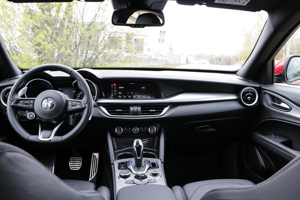 Alfa Romeo Stelvio – Enemmän kuin katumaasturi