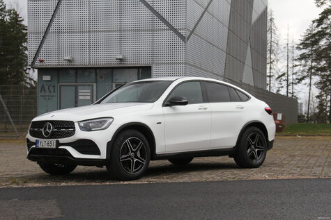 Uusi Mercedes-Benz GLC Coupé toteuttaa ajajan toiveet