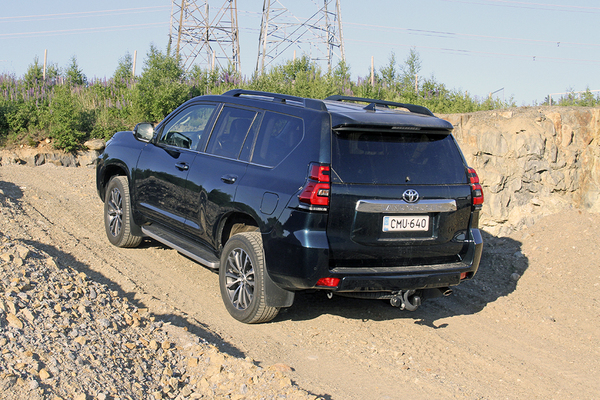 Toyota Land-Cruiser 2.8 D-4DPremium Automaatti