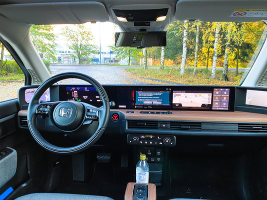 Honda e – Odotettu sähköuutuus