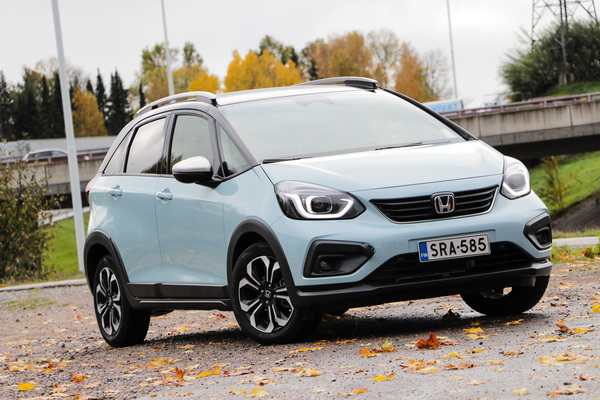 Honda Jazz Crosstar – Jazzarin maastoisempi olemus