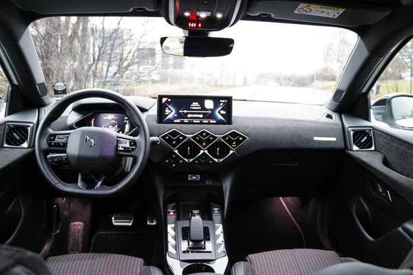 DS3 Crossback E-Tense – Luksusta sähköllä DS3 Crossback E-Tense – Luksusta sähköllä