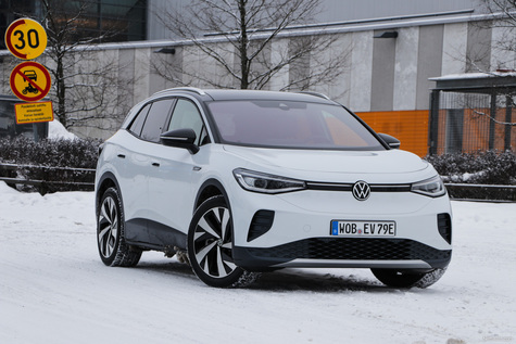 Pikakoejossa Volkswagen ID4 – Sähköpanokset kovenee