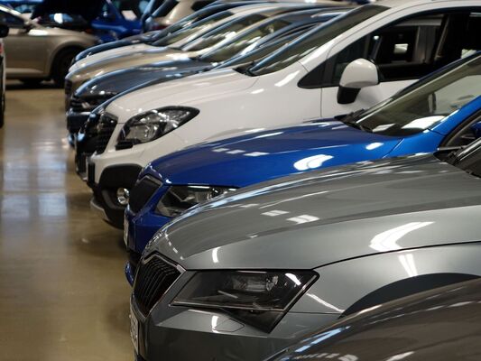 Auton hankintatavoissa on eroja - mikä malli sopii sinulle?