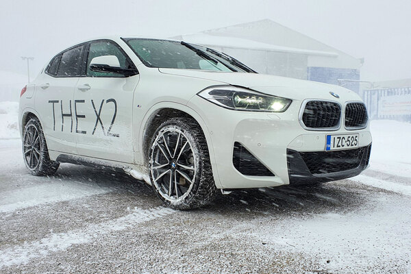 Kompakti voimanpesä BMW X2 xDrive25e - BMW Hybridimallisto osa 6 Kompakti voimanpesä BMW X2 xDrive25e - BMW Hybridimallisto osa 6