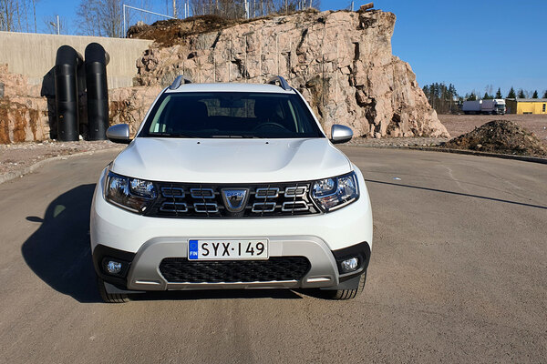 Dacia Duster - Huonon tien taitaja