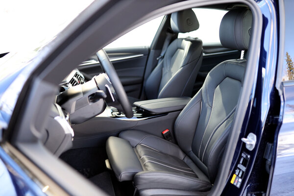 BMW 545e xDrive ei tingi tehoissa - BMW Hybridimallisto osa 9 BMW 545e xDrive ei tingi tehoissa - BMW Hybridimallisto osa 9