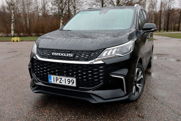 Maxus Euniq MPV - Tilava sähkösukkula Kiinasta