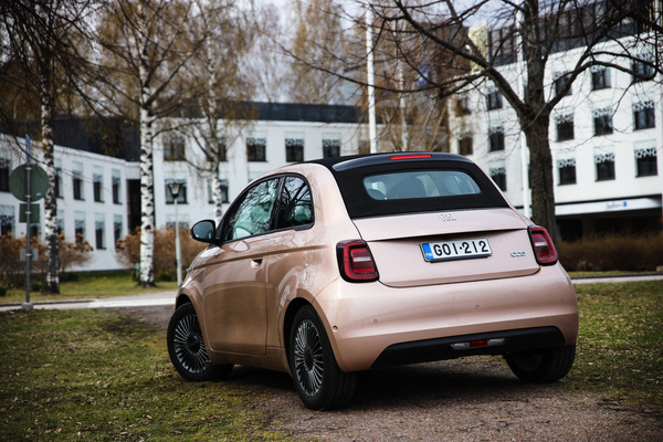 Fiat 500 – Syötävän söpö sähköauto