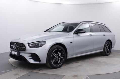 Klassikon uudet vaatteet - millainen on Mercedes-Benz E ladattavana hybridinä?