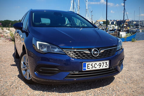 Opel Astra Wagon - perusauto bulkkia paremmalla ajomukavuudella