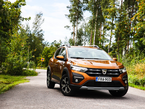 Dacia Sandero Stepway – Halvalla crossover-kantaan