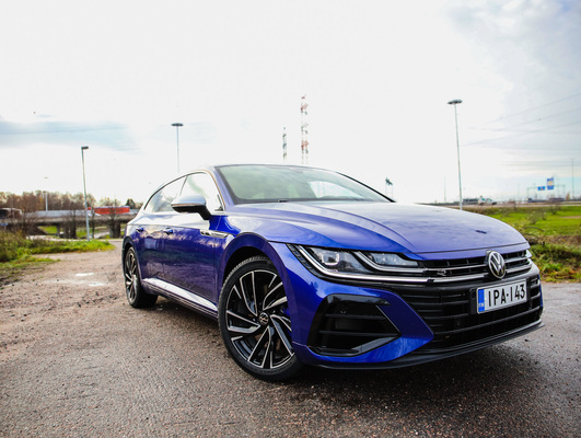 Volkswagen Arteon R – Kaikkien aikojen viilein Volkswagen