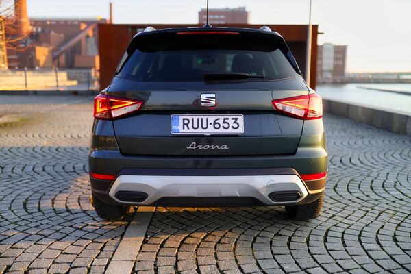 Seat Arona - Pieni mutta tilava crossover
