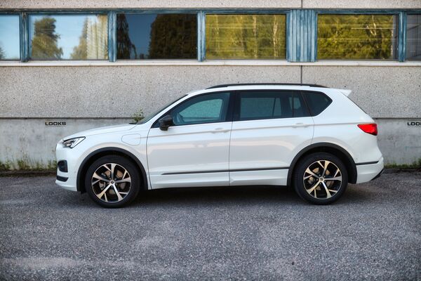 Seat Tarraco eHybrid - tilava katumaasturi lataushybridinä