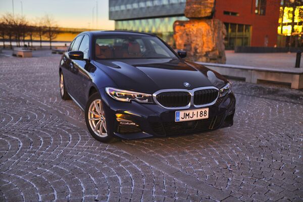 BMW 320e - ladattava kolmonen kohtuullisella budjetilla