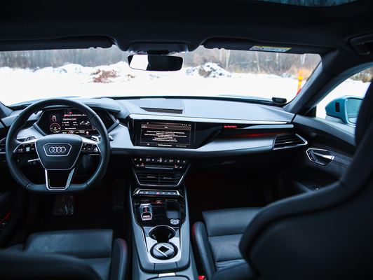 Audi E-Tron GT – Sähkösportti pistää parastaan