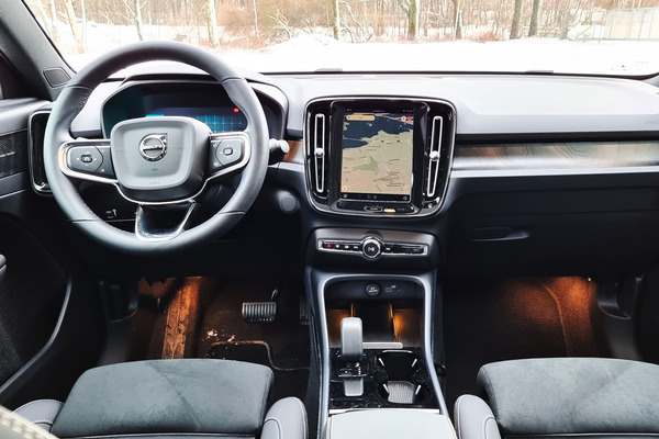 Volvo C40 - coupémainen crossover sähköautona