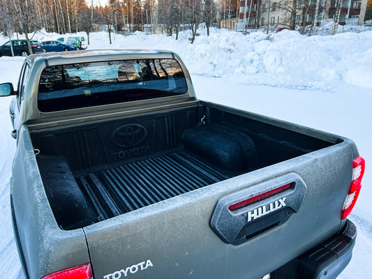 Toyota Hilux – Työn raskaan raataja