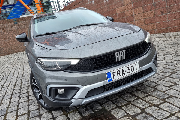 Fiat Tipo Cross - huonon tien taitaja