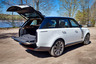 Range Rover - luksusmaasturi edustuskäyttöön ja tarvittaessa maastoon