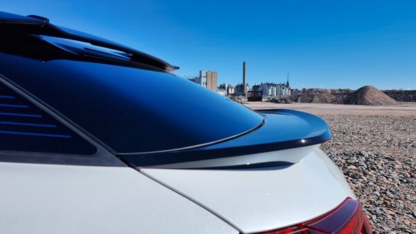 Citroen C5 X - kolme autoa yhdessä?