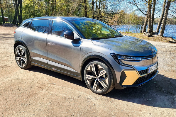 Renault Megane E-Tech - tyyliä, tunnelmaa ja hintaa