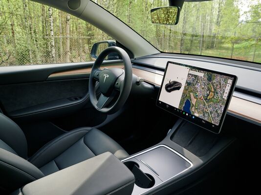 Tesla Model Y Performance - suorituskykyä ja taloudellisuutta