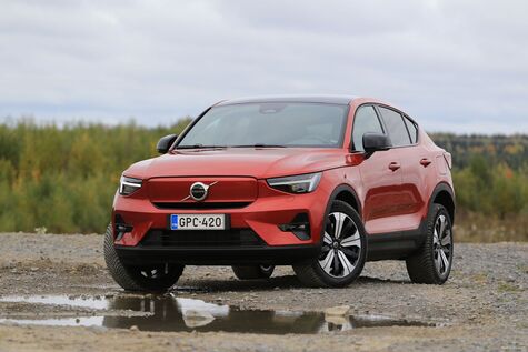 Volvo C40 on se kauniimpi pikkumaasturi