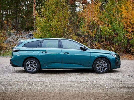 Peugeot 308 SW -perhefarmari antaa paljon vastinetta rahalle
