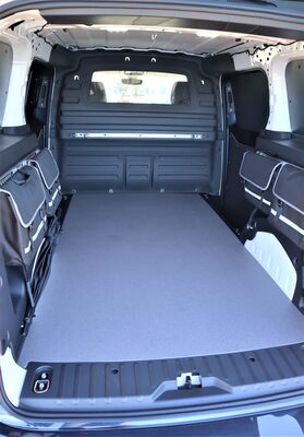 Volkswagen ID. Buzz Cargo kuljettaa taloudellisesti ja kääntää katseet