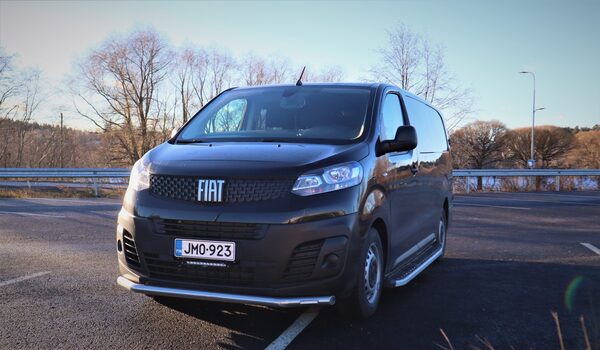 Sähköistä kuljetuskapasiteettia  - Fiat E-Scudo 75 kWh Maxi Crewcab