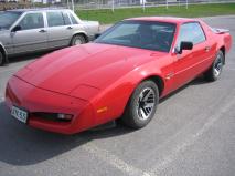 Tyypit: Pontiac Firebird Sport Coupé