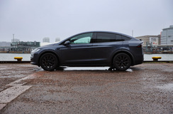 Tesla Model X Plaid - katumaasturin suorituskyky uudelle tasolle