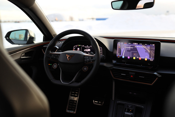 Cupra Leon Sportstourer PHEV - ladattava hybridi sporttisin maustein