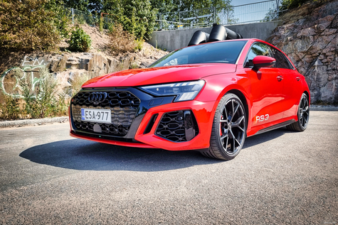Audi RS 3 - polttomoottoriauto hyökkää kuin hyeena