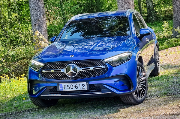 Mercedes-Benz GLC 400 e - laatua lataushybridinä