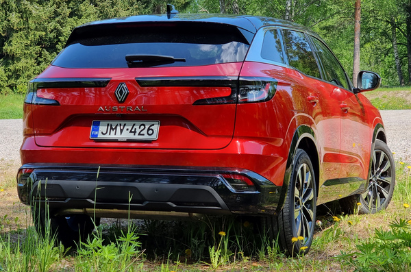 Renault Austral - Kadjarin korvaaja ja Qashqain sisar