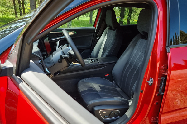 Renault Austral - Kadjarin korvaaja ja Qashqain sisar