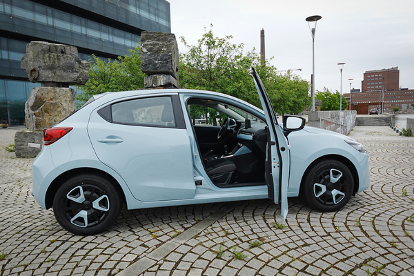 Mazda2 - kaupunkiauto kohtuullisella panoksella Mazda2 - kaupunkiauto kohtuullisella panoksella