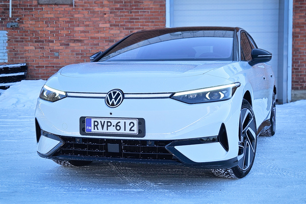 Volkswagen ID.7 - Isompaa ja aiempaa parempaa