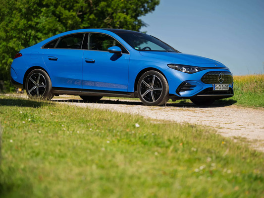 Koeajo: Mercedes-Benz räväyttää kaikki kortit uusiksi CLA-sähköautolla