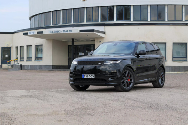 Koeajo: Range Rover Sport - luksusmaasturin uusin sukupolvi ilahduttaa mukavuudellaan