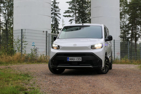 Koeajo: Toyota Proace City - Ällistyttävän pihi työjuhta, joka ei jätä pulaan