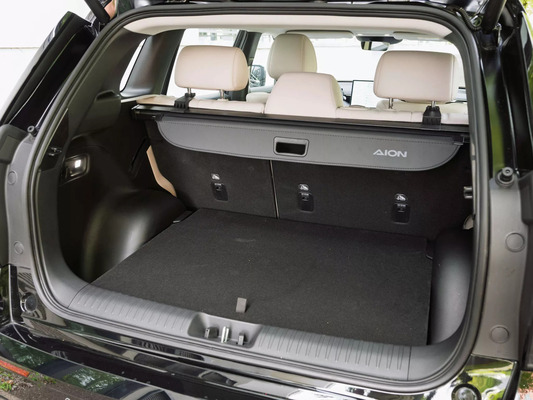 Koeajo: Edullinen sähkömaasturi GAC Aion V tarjoaa yllättävän paljon vastinetta rahalle